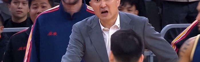 冤枉！广东队遭2次致命误判，媒体人：约克踩线了，家政是鞋影在线上|陈家政|加时赛|绝杀|广东男篮|浙江男篮_新浪体育_新浪新闻